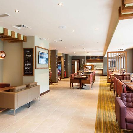Premier Inn London Hackney Buitenkant foto