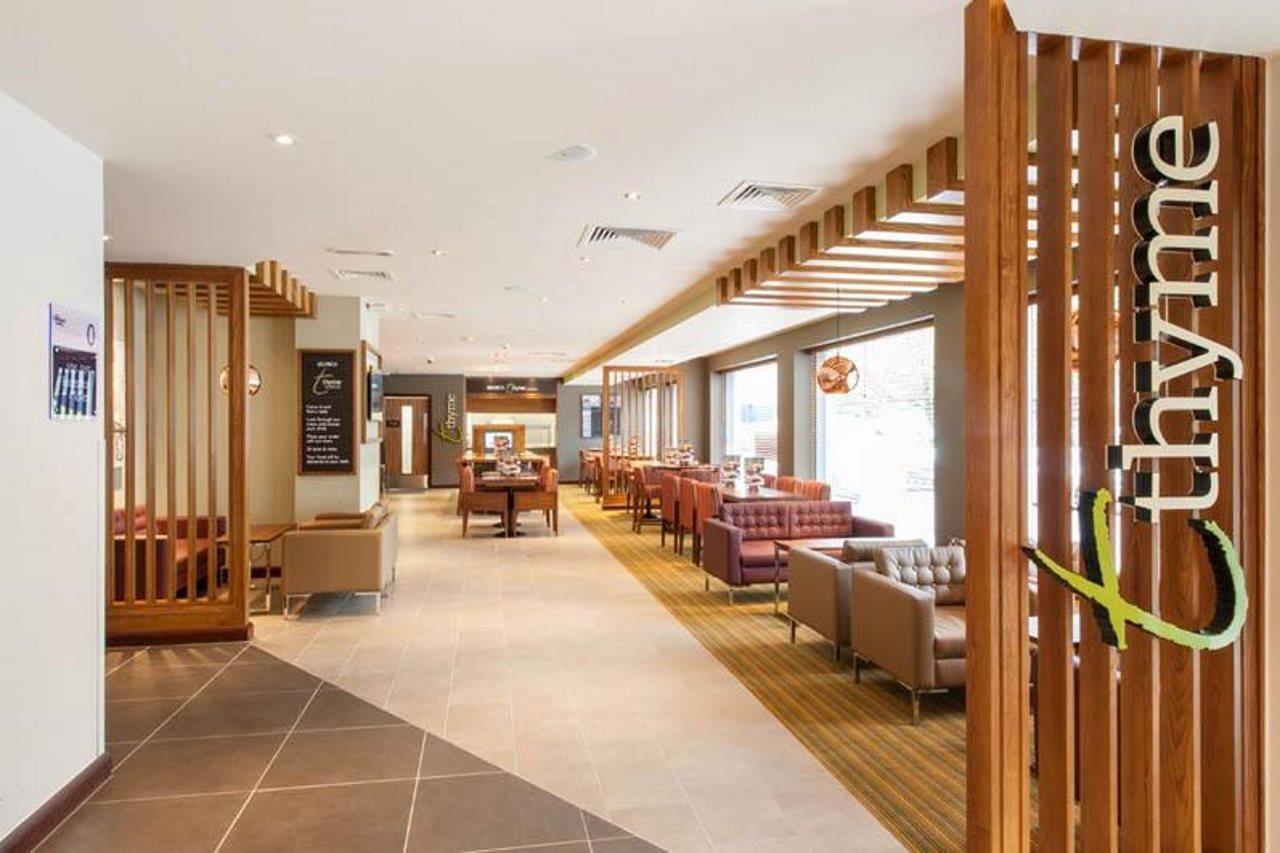 Premier Inn London Hackney Buitenkant foto