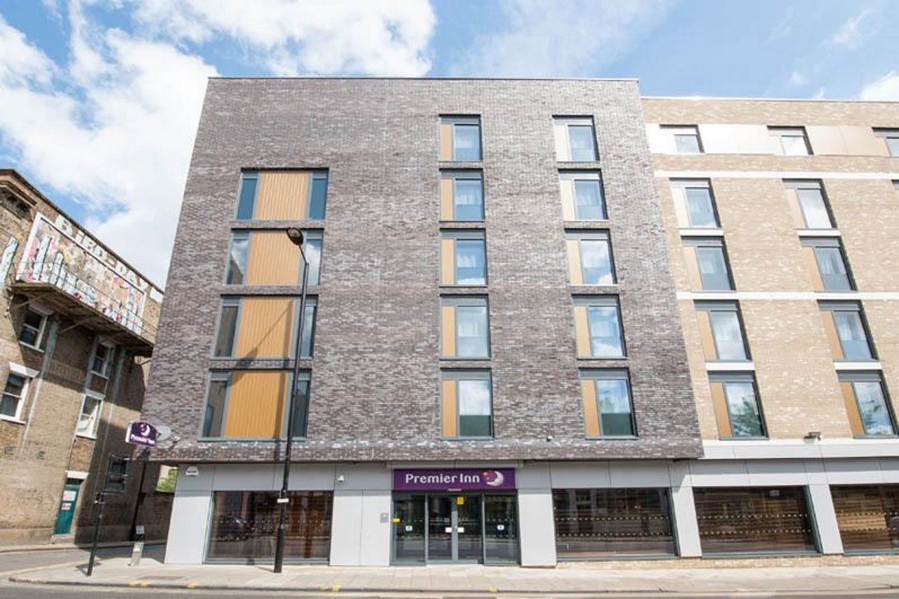 Premier Inn London Hackney Buitenkant foto